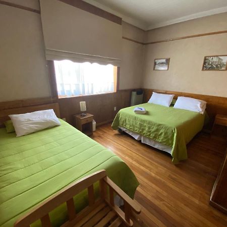 Hostal Chalet Las Violetas 푼타아레나스 외부 사진