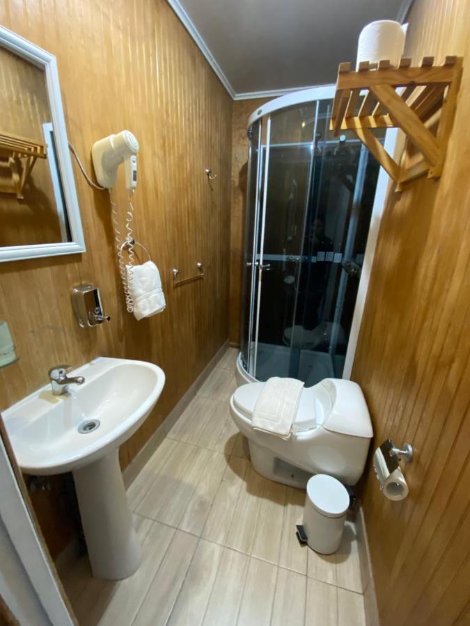 Hostal Chalet Las Violetas 푼타아레나스 외부 사진