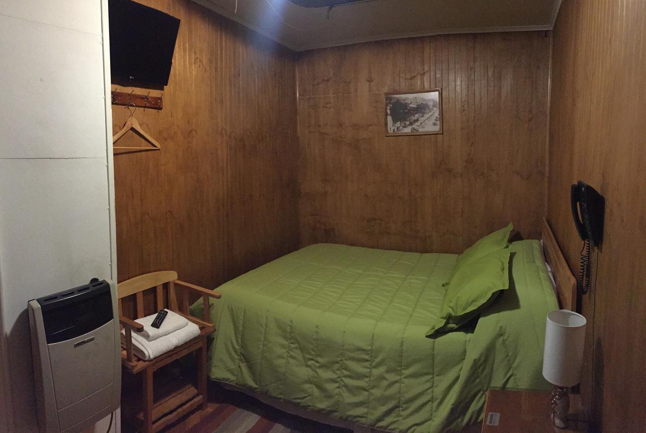 Hostal Chalet Las Violetas 푼타아레나스 외부 사진