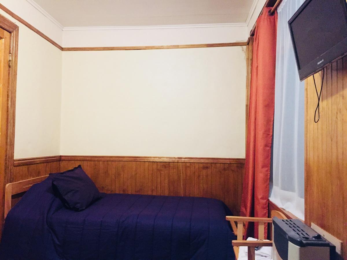 Hostal Chalet Las Violetas 푼타아레나스 외부 사진