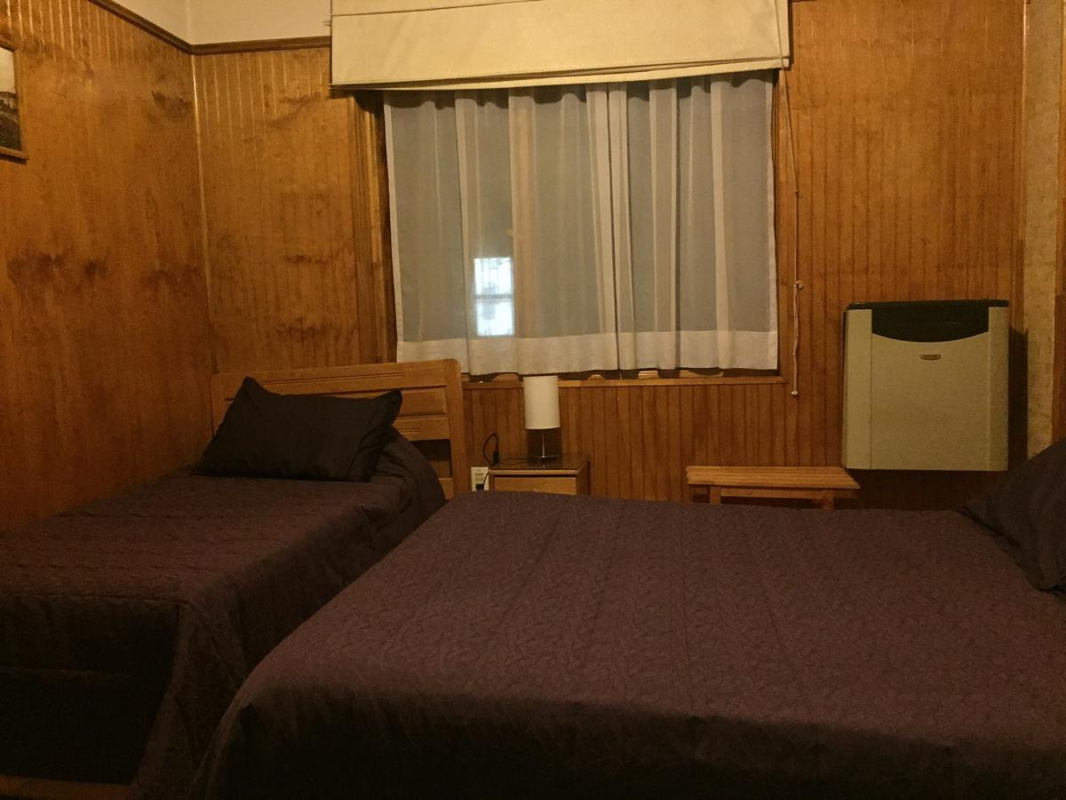 Hostal Chalet Las Violetas 푼타아레나스 외부 사진