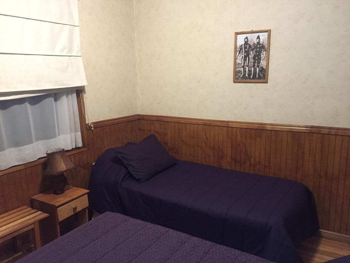 Hostal Chalet Las Violetas 푼타아레나스 외부 사진